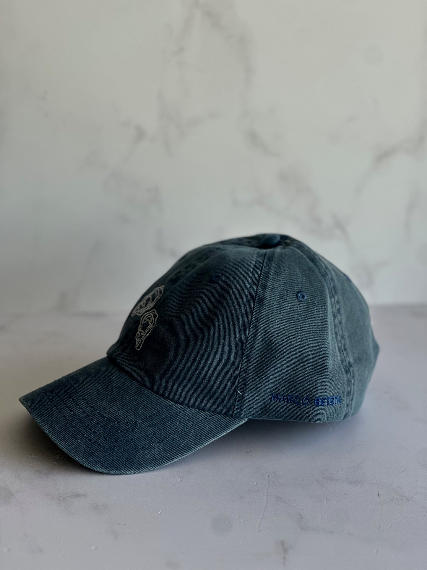 Gorra Azul "Oyster Club"